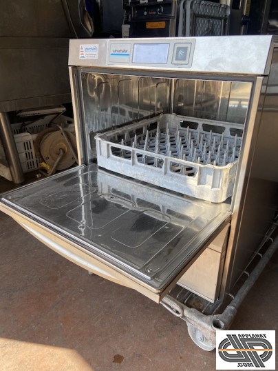 Lave vaisselle professionnel haut de gamme  Winterhalter UC-M occasion - 2  350,00 € HT
